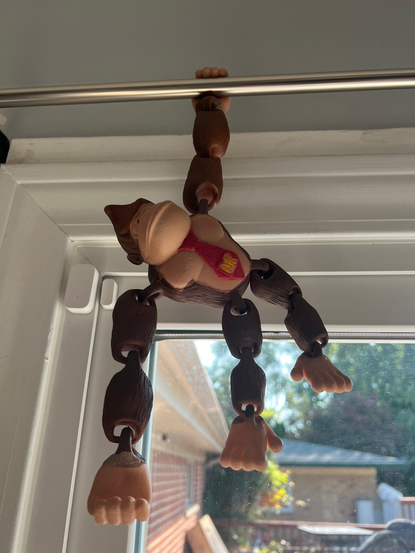 Flexible hanging Donkey Kong